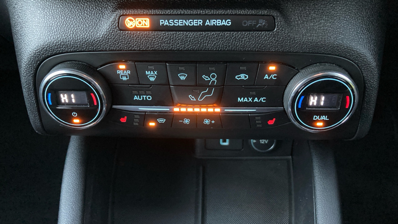 Ford Focus 1.0 EcoBoost 125 Titanium 5dr Petrol Hatchback